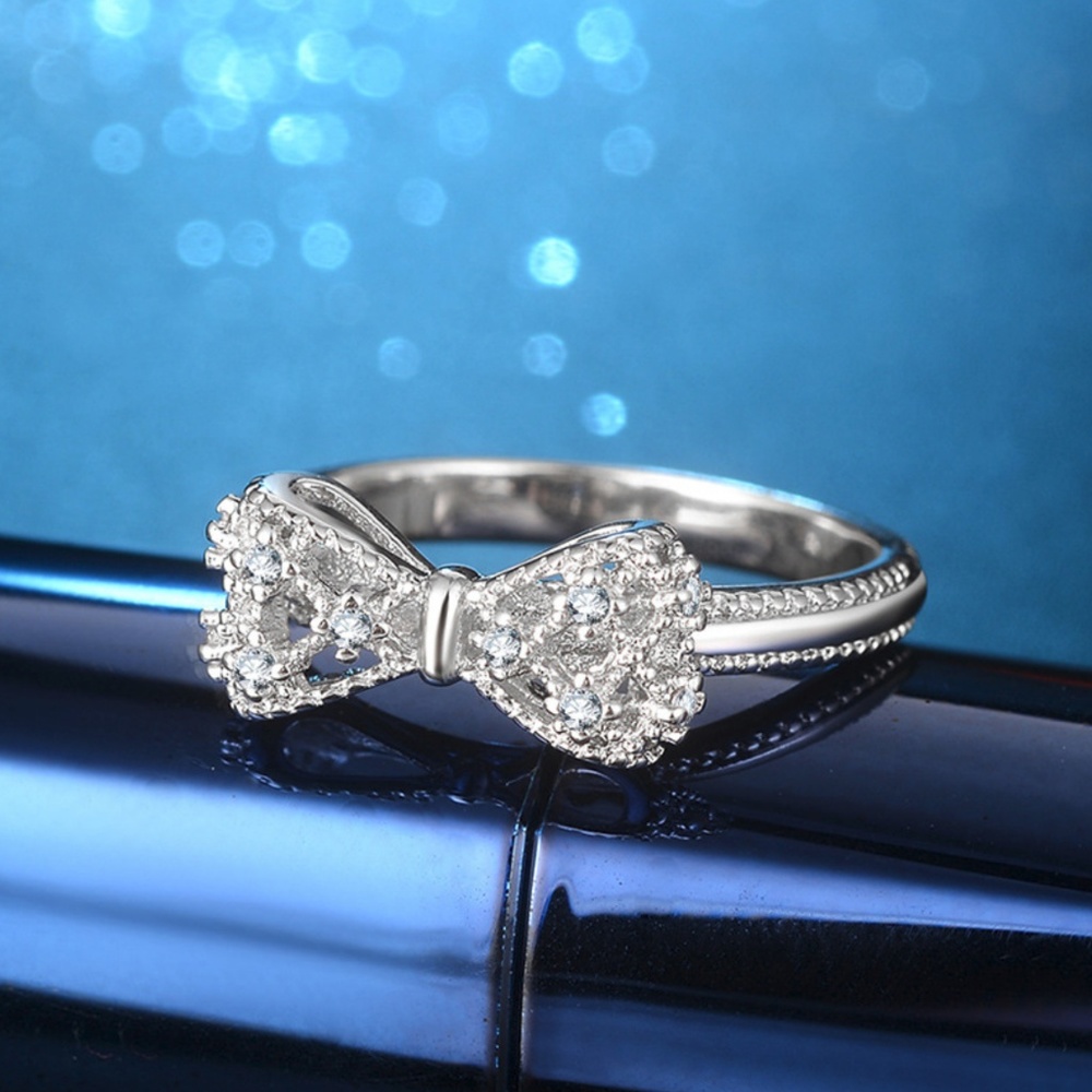 NEW sterling silver bow ring - Picture 2 of 5